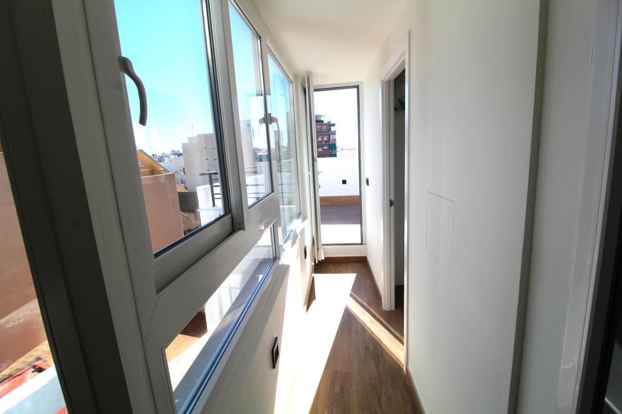 Atico Loft De Lujo Con Terraza Espectacular Y Vista A Los 2 Castillos Leilighet Alicante Eksteriør bilde